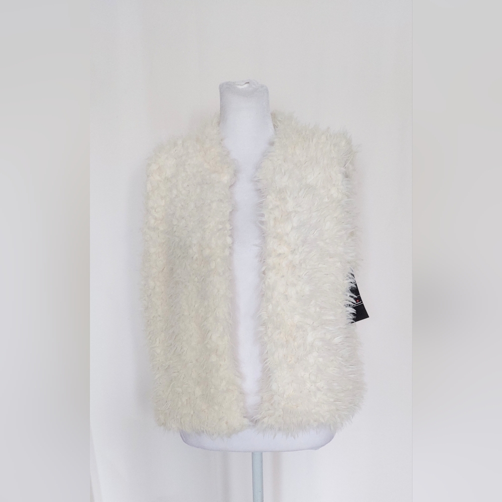Love by Chelsey Faux Fur Open Front Vest Size Medium Ivory NWT